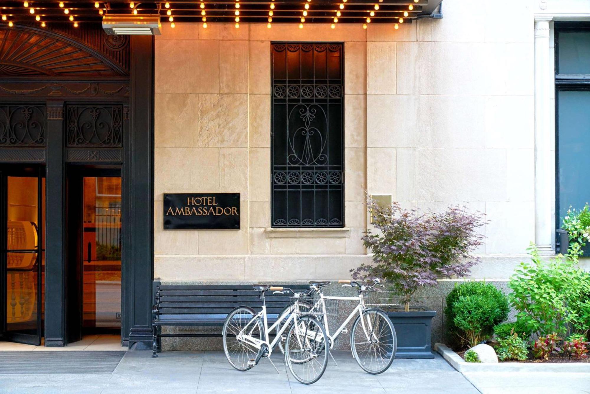 Ambassador Chicago, Part Of Jdv By Hyatt Hotel Exterior foto